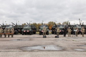 Тяжеловозы КрАЗ-6446 будут перевозить танки в ВСУ