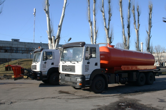 Комунальні та дорожні машини виготовлені для Дніпропетровська