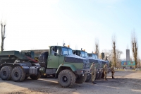 На Николаевщине воины-ремонтники получили новые автомобили и колесные тягачи КрАЗ