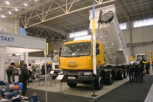KrAZ New Vehicles Unveiled at Building Machinery Exhibition 2016