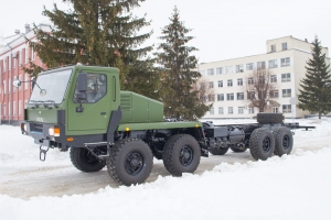 Подарунок українським військовим — самохідне шасі КрАЗ 8х8 із АКЗП