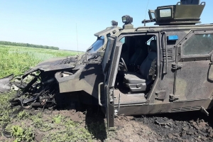 Бронеавтомобіль КрАЗ-Спартан врятував життя десятьом військовослужбовцям на Донбасі